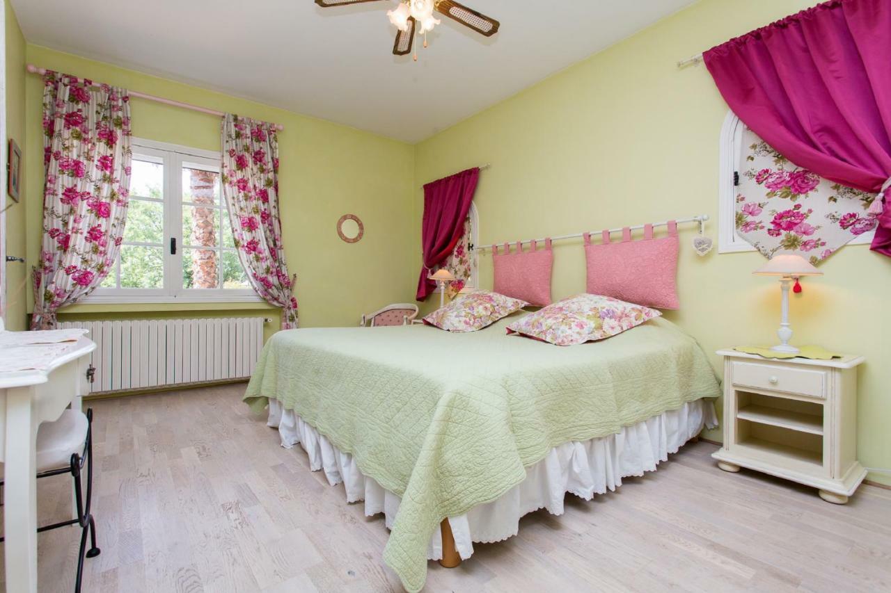 Mas Du Roc Bed & Breakfast Grasse Esterno foto