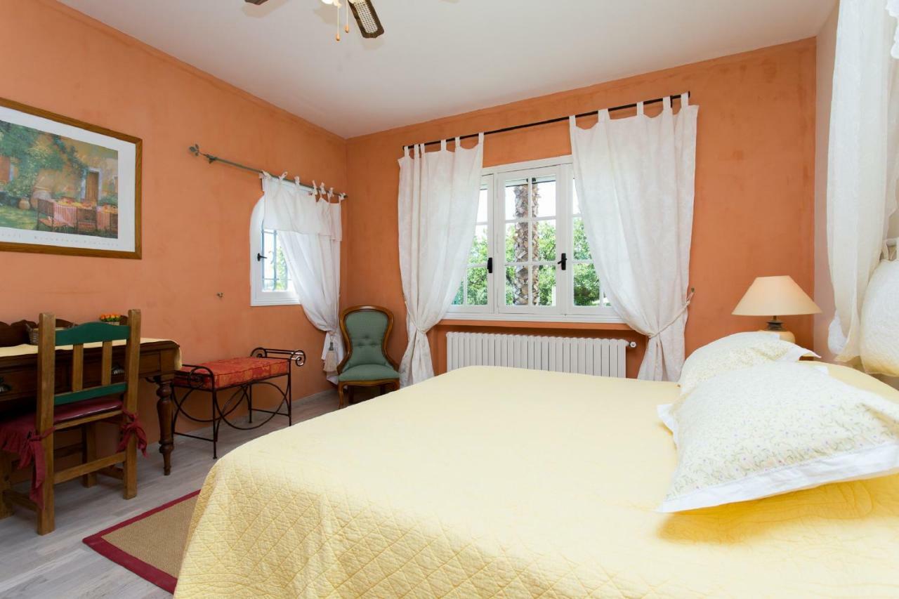 Mas Du Roc Bed & Breakfast Grasse Esterno foto