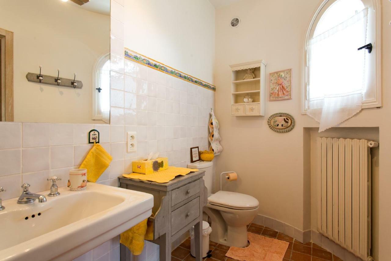 Mas Du Roc Bed & Breakfast Grasse Esterno foto